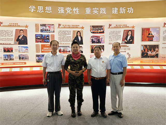 后.jpg