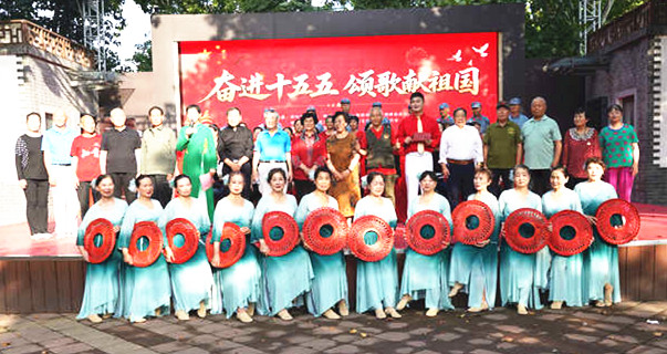大合影.jpg