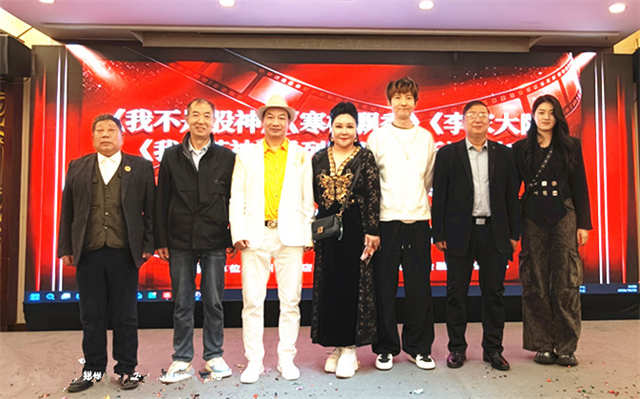 合影2.jpg